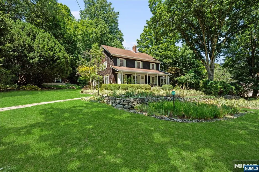 243 W Saddle River Road Upper Saddle River, NJ 07458