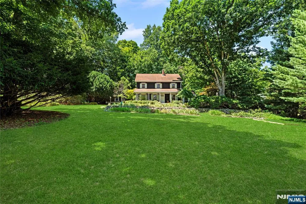 243 W Saddle River Road Upper Saddle River, NJ 07458