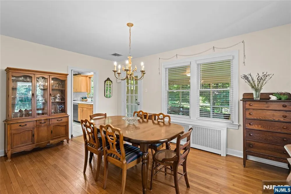 243 W Saddle River Road Upper Saddle River, NJ 07458