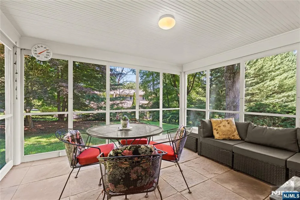243 W Saddle River Road Upper Saddle River, NJ 07458