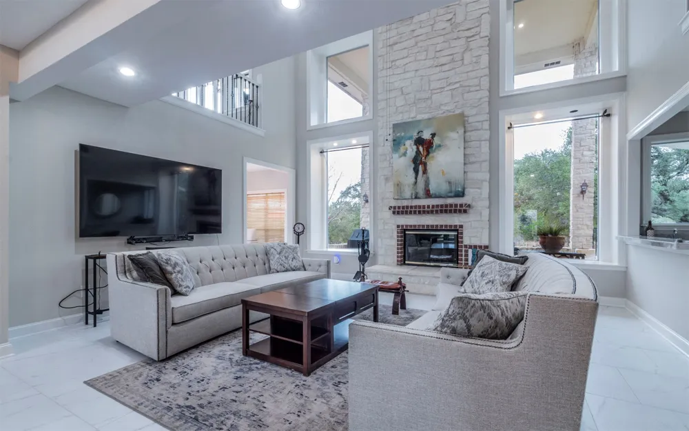333 Wesley Ridge Spicewood, TX 78669