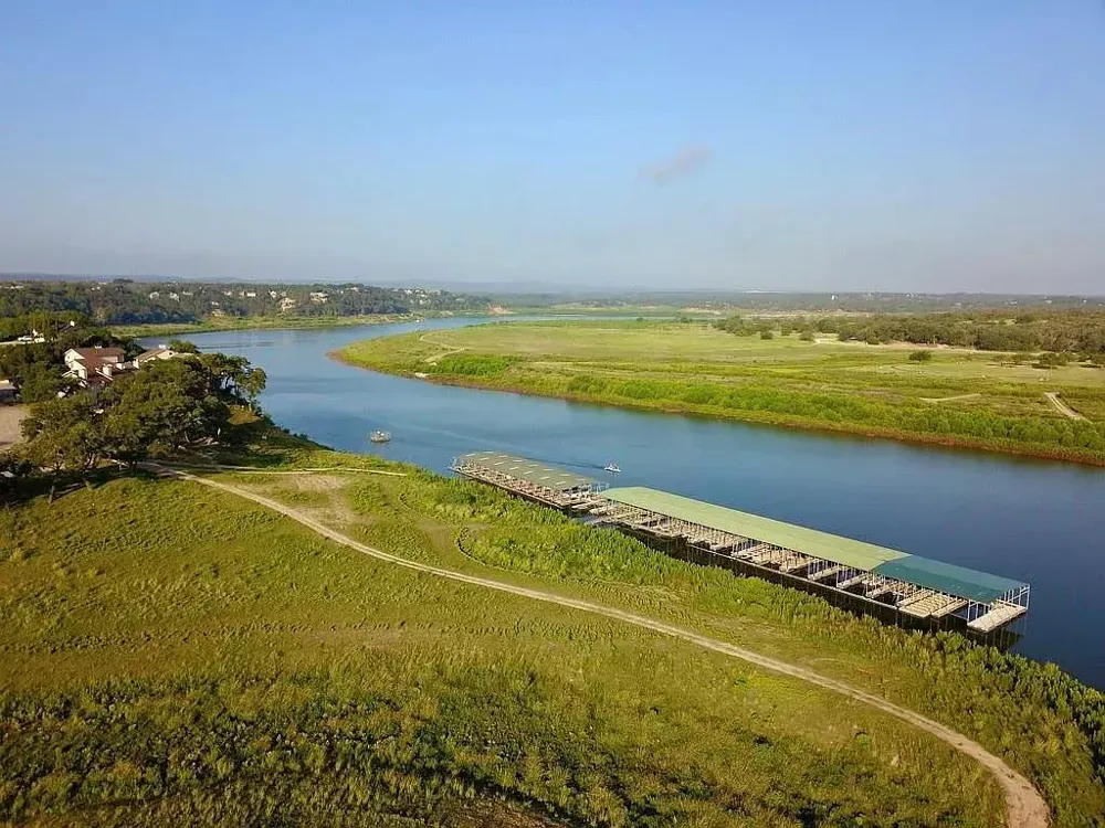 333 Wesley Ridge Spicewood, TX 78669