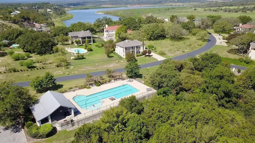 333 Wesley Ridge Spicewood, TX 78669