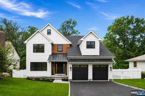 35 Sycamore Avenue