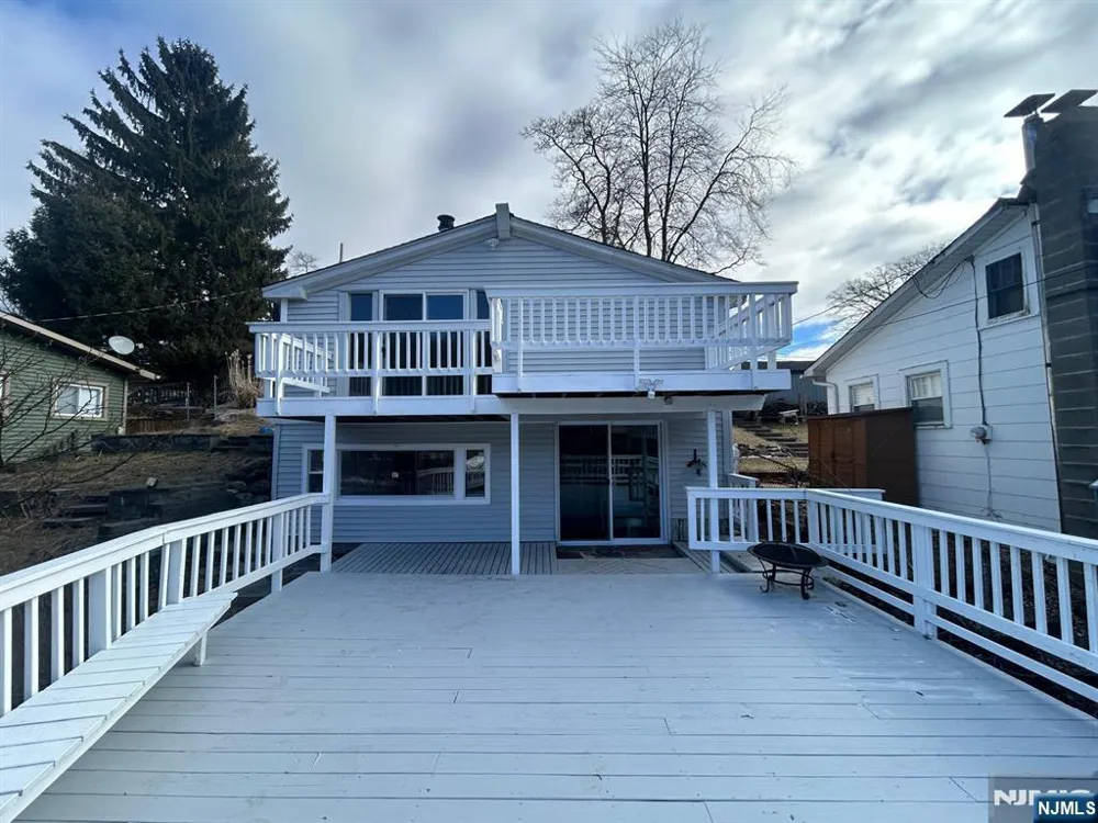 38 River Styx Hopatcong, NJ 07843