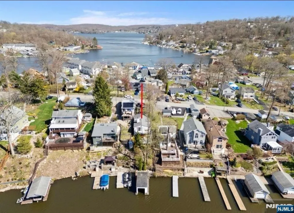 38 River Styx Hopatcong, NJ 07843