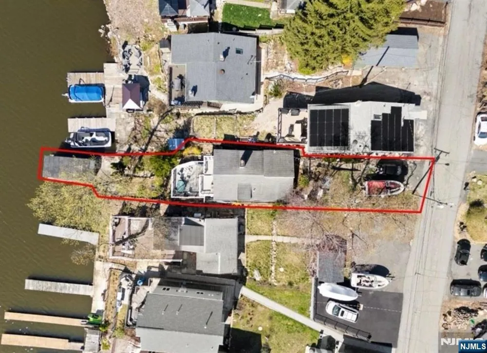 38 River Styx Hopatcong, NJ 07843