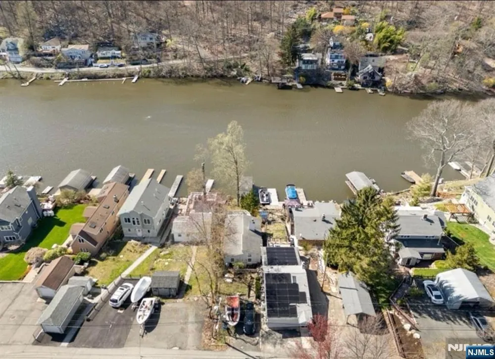 38 River Styx Hopatcong, NJ 07843