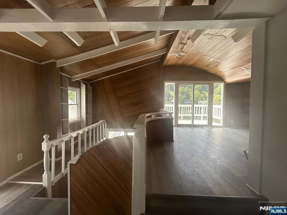 38 River Styx Hopatcong, NJ 07843