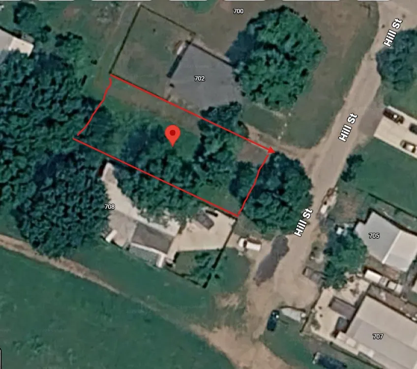 704 Hill Street Smithville, TX 78957