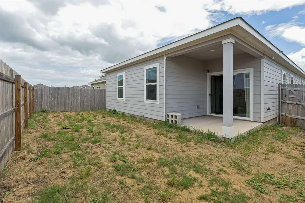 124 Bracken Lane Maxwell, TX 78656