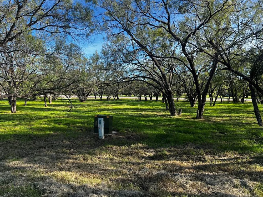 9006 Springfield Road #B Horseshoe Bay, TX 78657