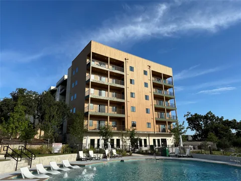 4802 S Congress Avenue #107