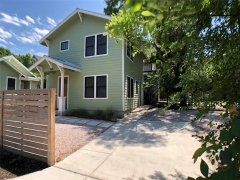 1009 Woodland Avenue
