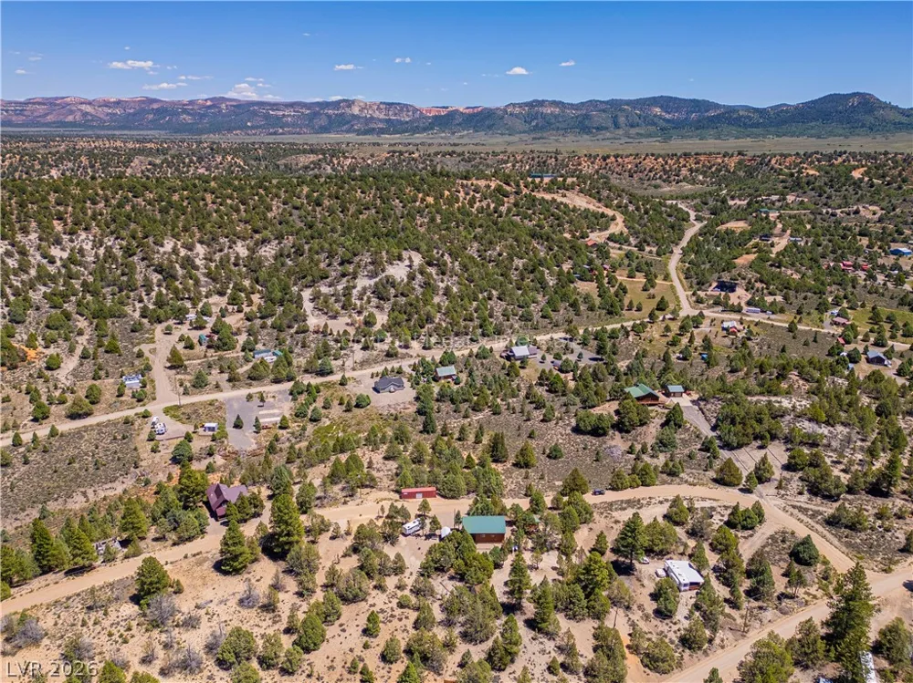 4655 Kosherm Way Alton, UT 84710