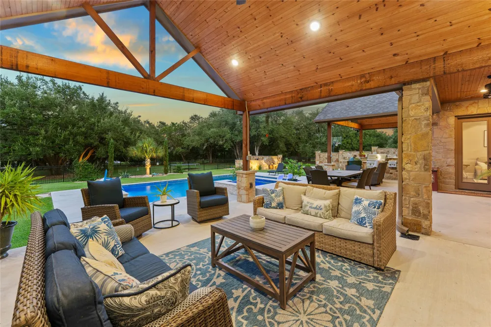 3041 Rolling Meadow Drive Salado, TX 76571
