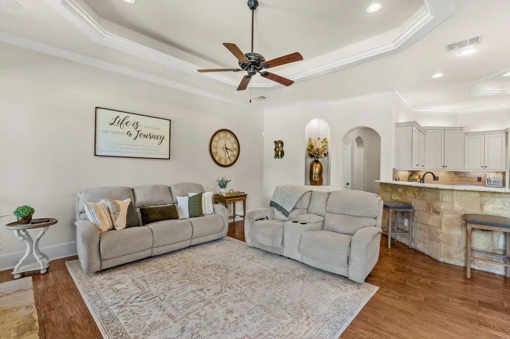 3041 Rolling Meadow Drive Salado, TX 76571
