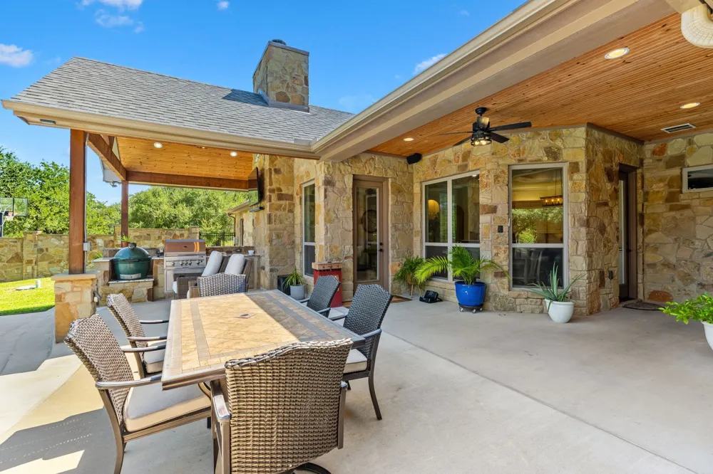 3041 Rolling Meadow Drive Salado, TX 76571