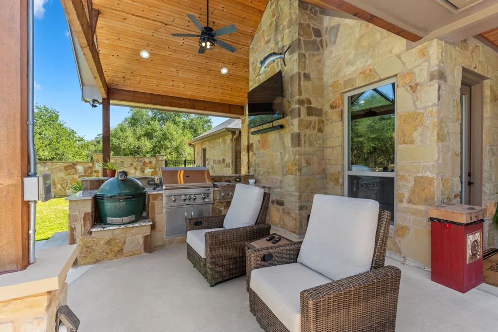 3041 Rolling Meadow Drive Salado, TX 76571