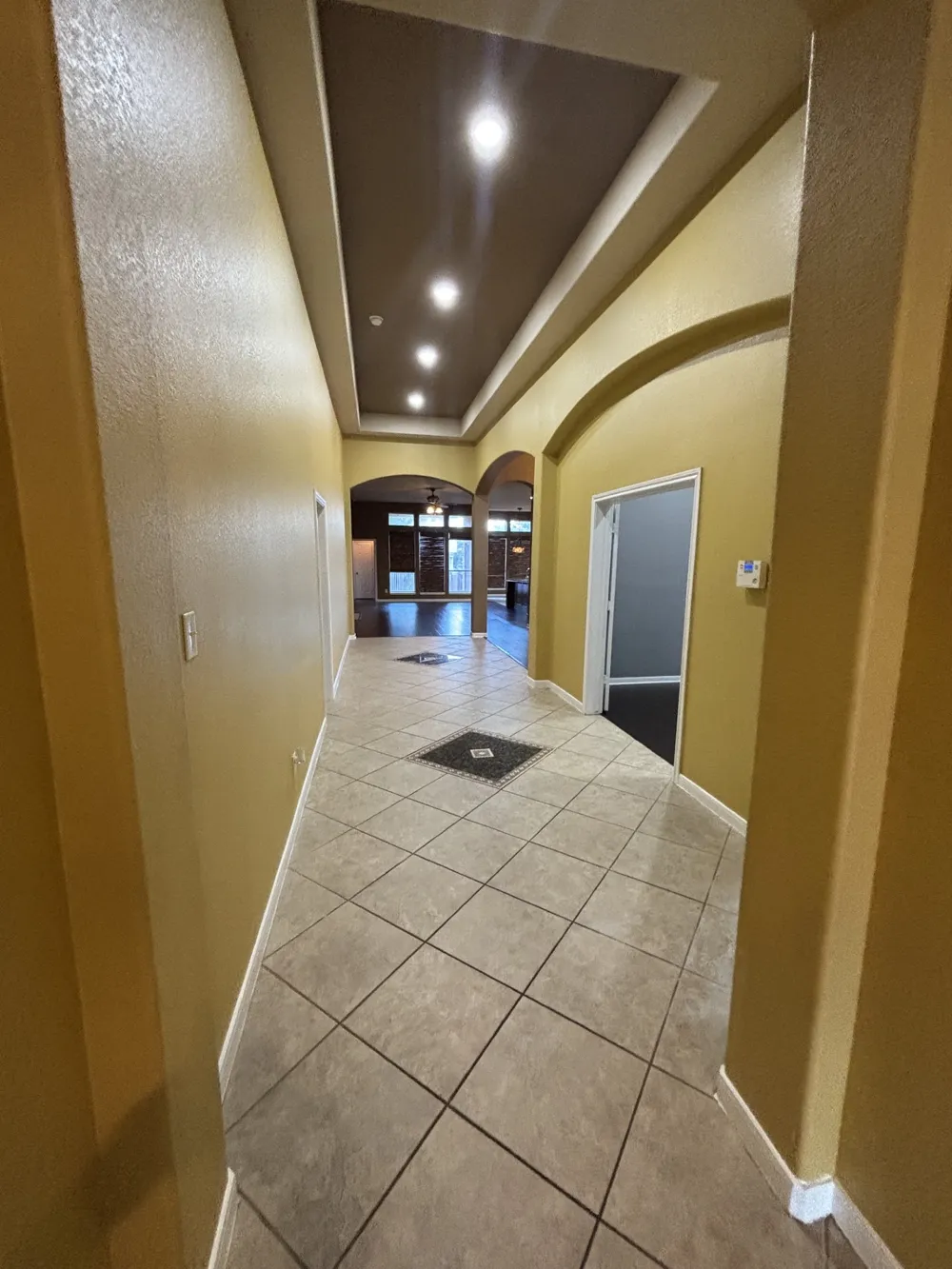 404 E Nakoma Drive Hutto, TX 78634