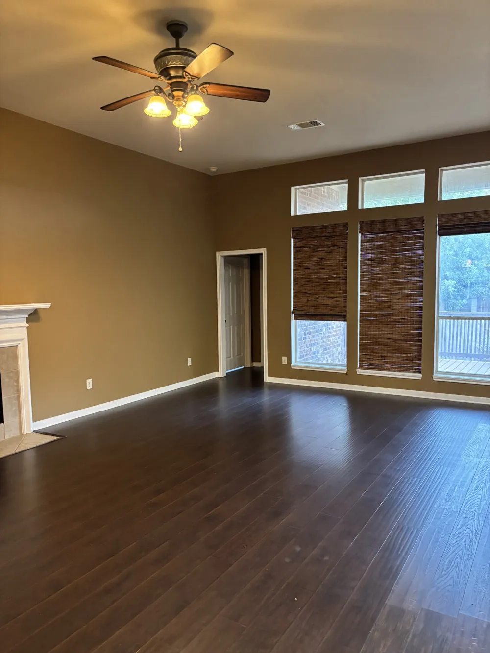 404 E Nakoma Drive Hutto, TX 78634