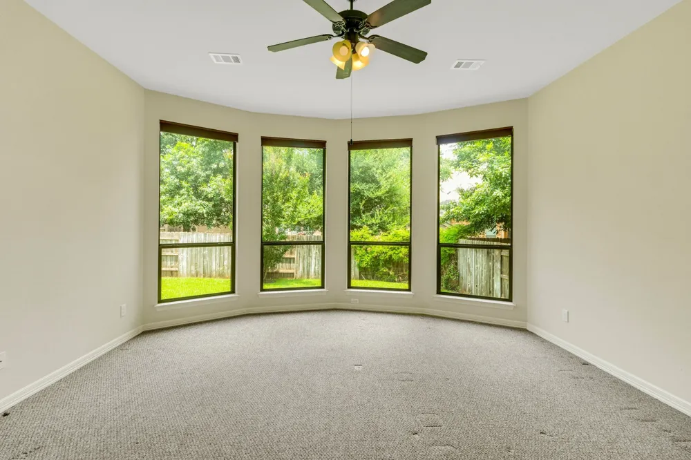 208 Angus Drive Cedar Park, TX 78613