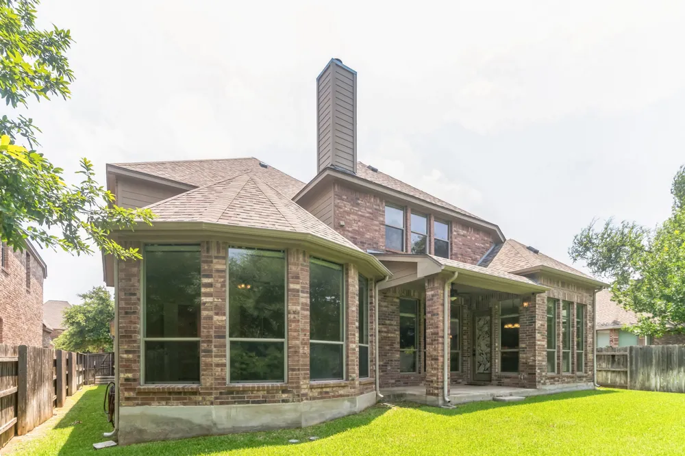 208 Angus Drive Cedar Park, TX 78613
