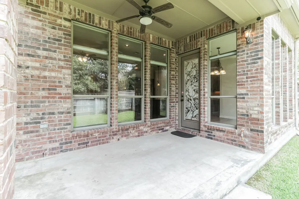 208 Angus Drive Cedar Park, TX 78613