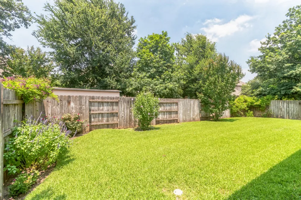 208 Angus Drive Cedar Park, TX 78613