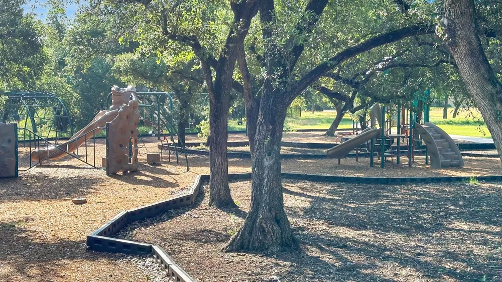 208 Angus Drive Cedar Park, TX 78613