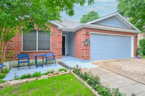 910 Rocking Spur Cove