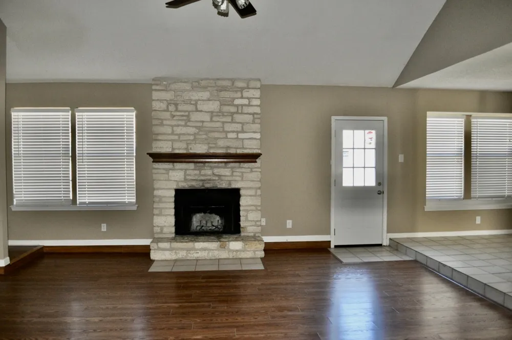 8304 Red Willow Drive Austin, TX 78736
