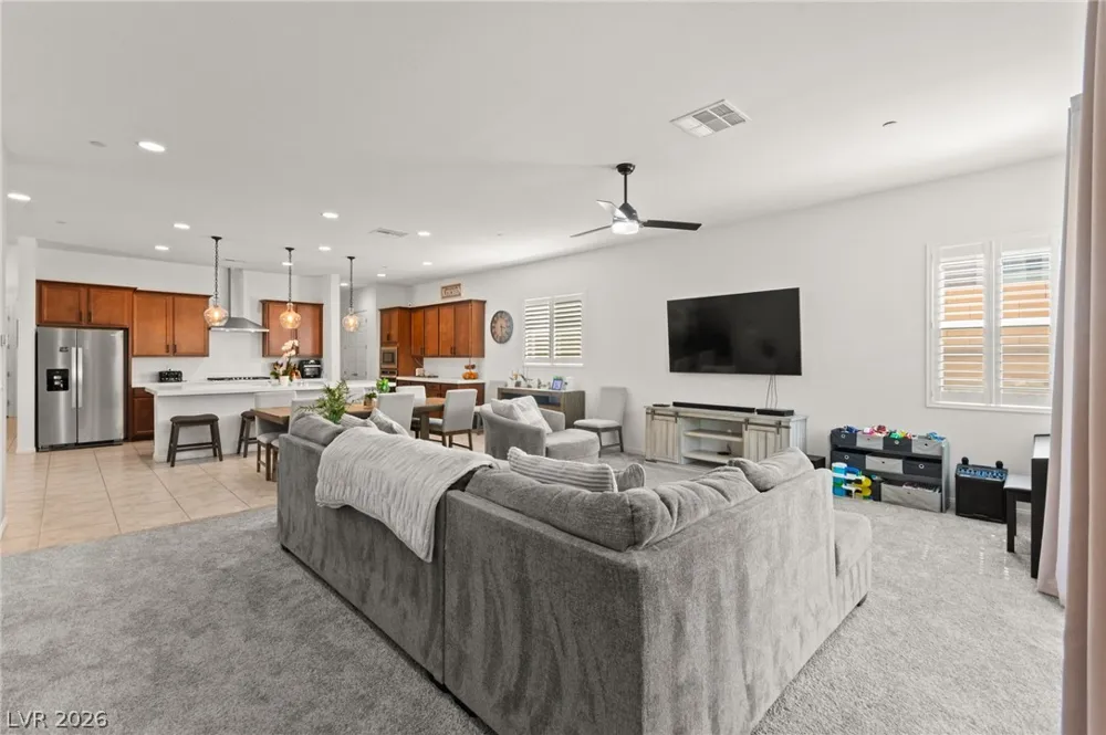 10160 Tree Blossom Avenue Las Vegas, NV 89166