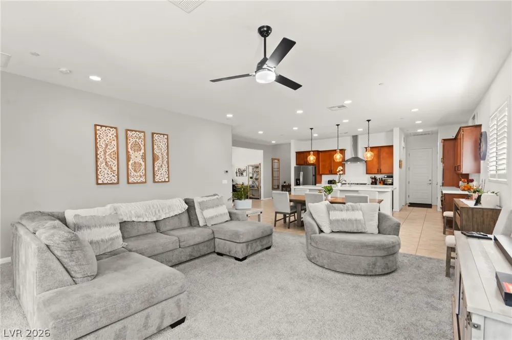 10160 Tree Blossom Avenue Las Vegas, NV 89166