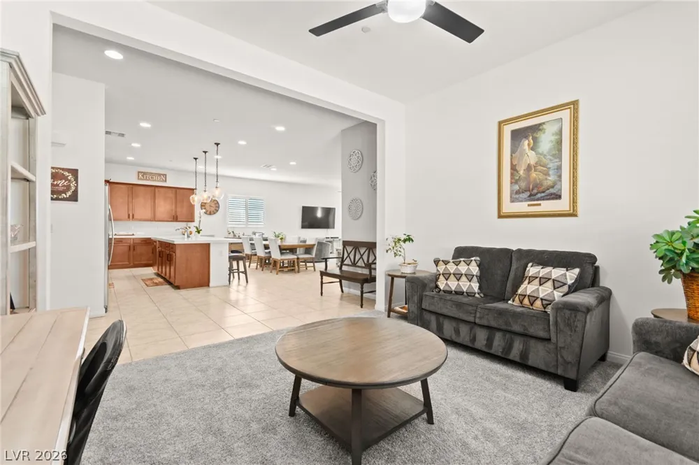 10160 Tree Blossom Avenue Las Vegas, NV 89166