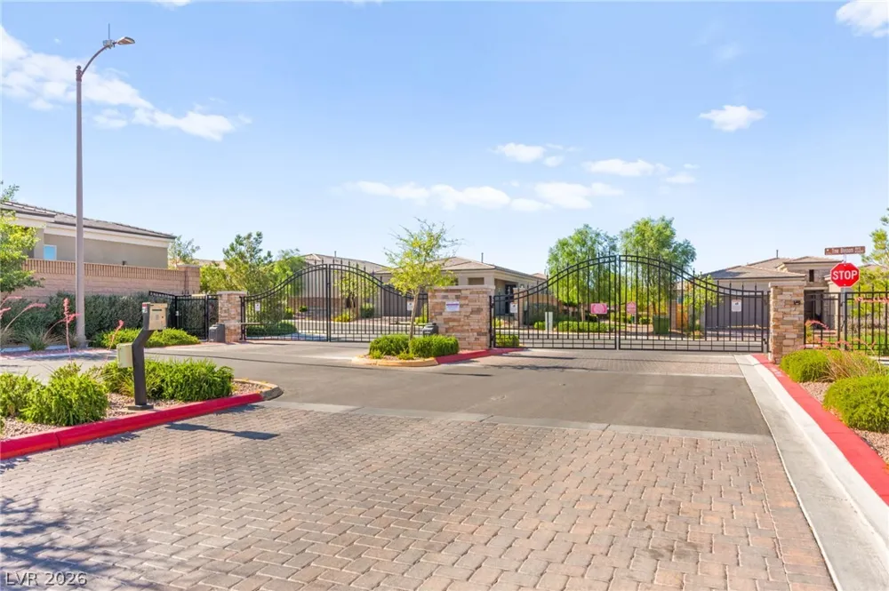 10160 Tree Blossom Avenue Las Vegas, NV 89166