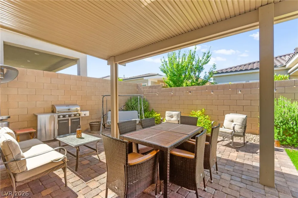 10160 Tree Blossom Avenue Las Vegas, NV 89166