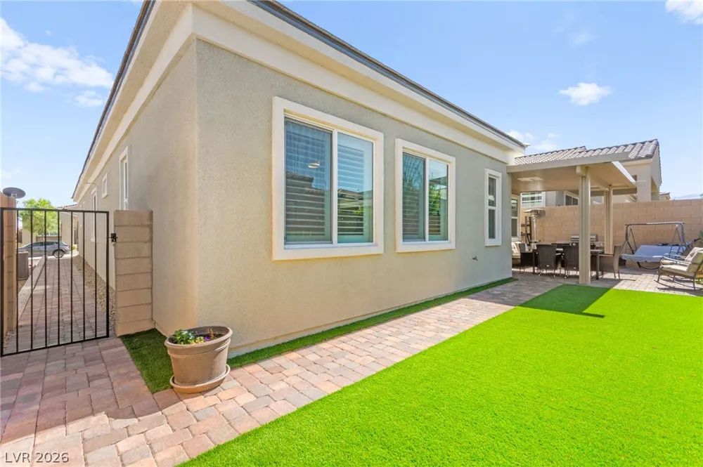 10160 Tree Blossom Avenue Las Vegas, NV 89166