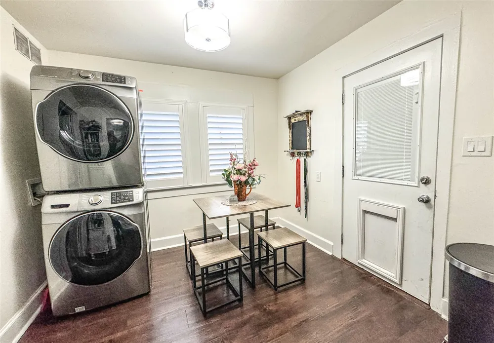 602 W Buck Street Caldwell, TX 77836
