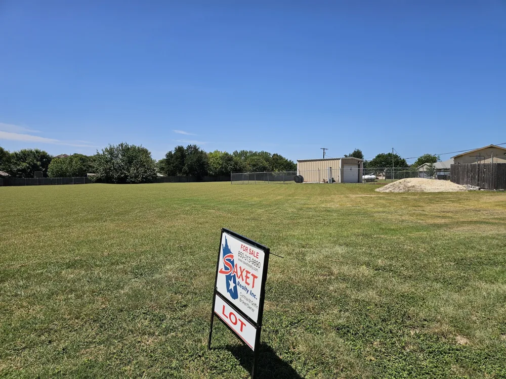 603 S Railroad Avenue Pflugerville, TX 78660