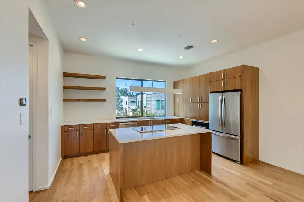 707 Cardinal Lane #L2 Austin, TX 78704
