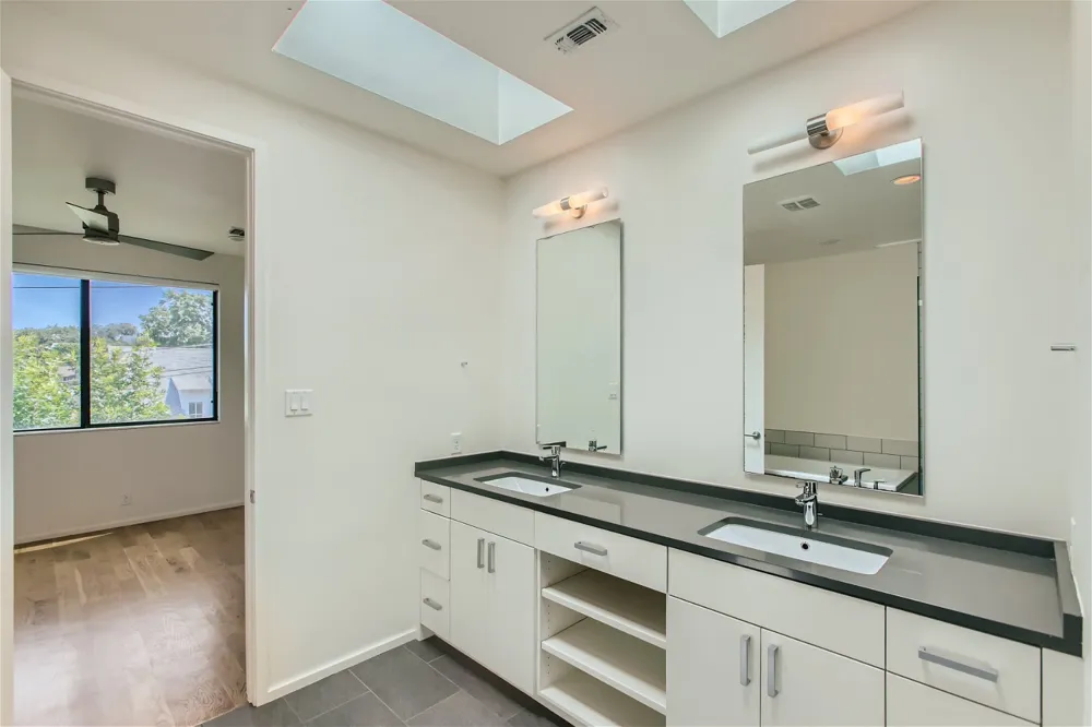 707 Cardinal Lane #L2 Austin, TX 78704