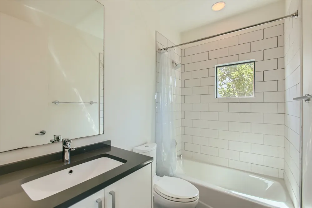 707 Cardinal Lane #L2 Austin, TX 78704