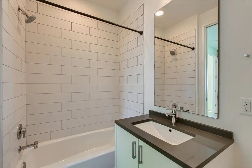 707 Cardinal Lane #L2 Austin, TX 78704