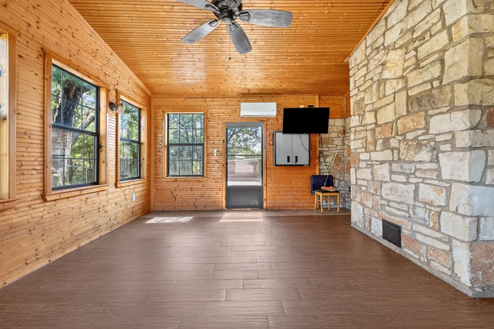 381 County Road 4755 Kempner, TX 76539