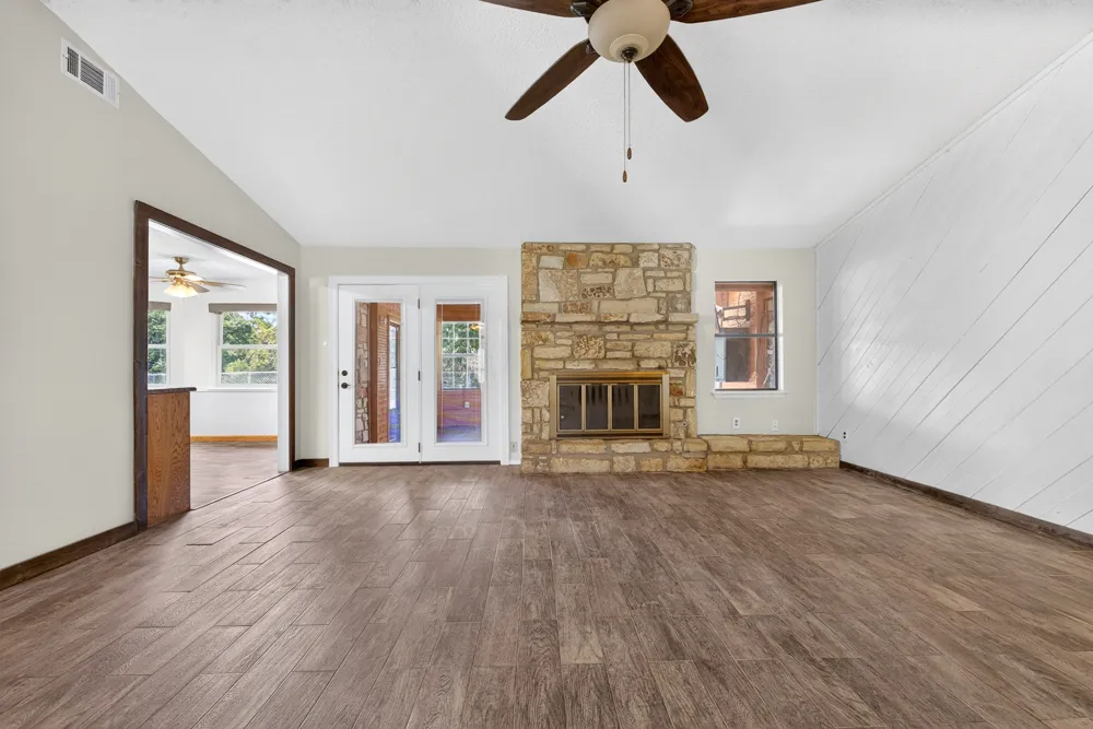 381 County Road 4755 Kempner, TX 76539