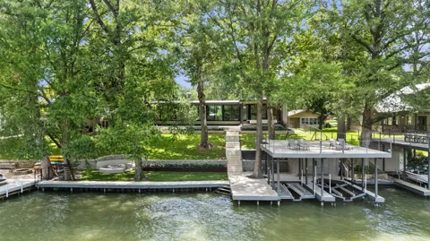 2529 Terminal Loop Road