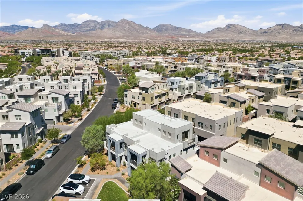 11295 Cactus Tower Avenue #103 Las Vegas, NV 89135