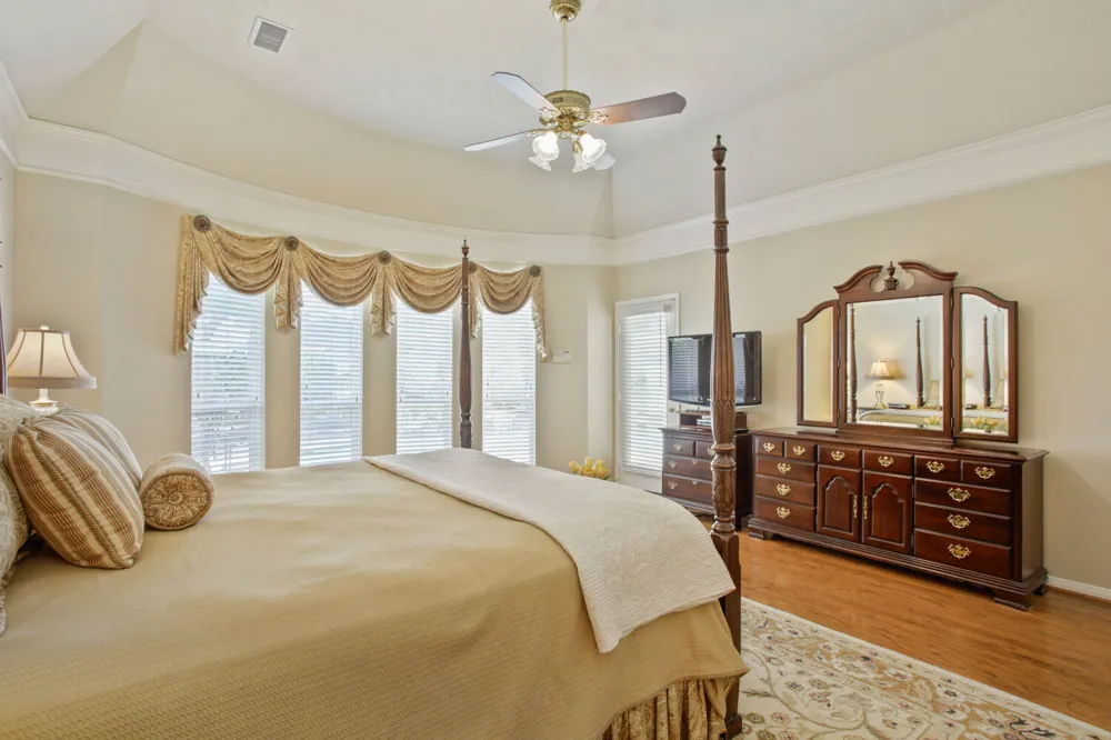 17335 W Copper Lakes Drive Houston, TX 77095