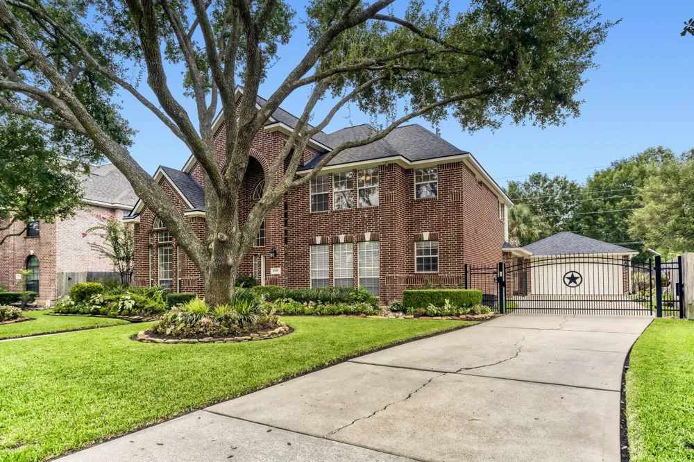 17335 W Copper Lakes Drive Houston, TX 77095